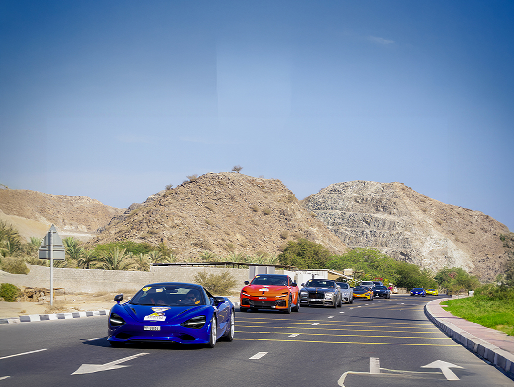 Dubai supercar driving experience