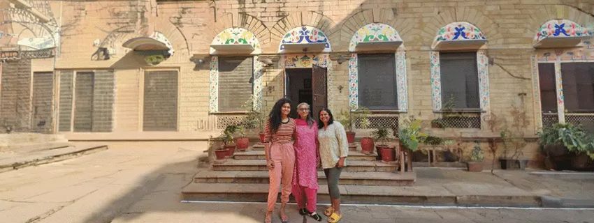 The warm welcome from lady of the house in Gwalior