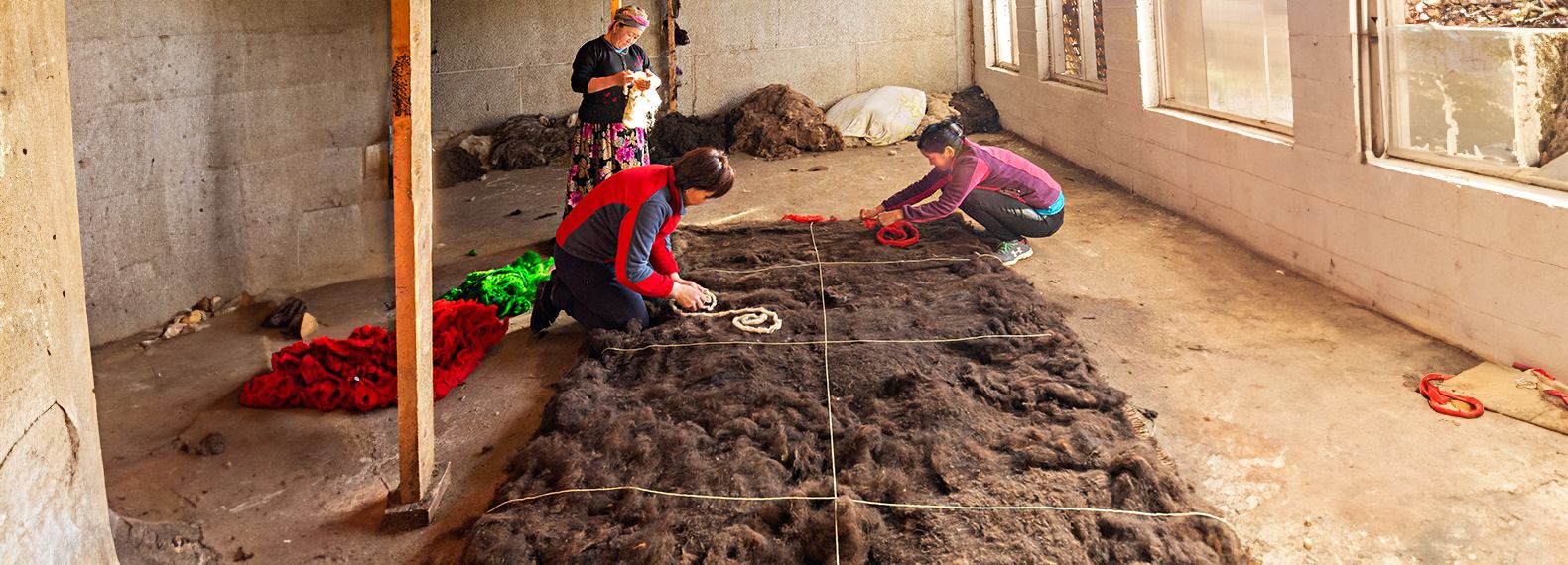 Attend a traditional Felt Show